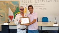 Entrega de Título de Mérito Profissional